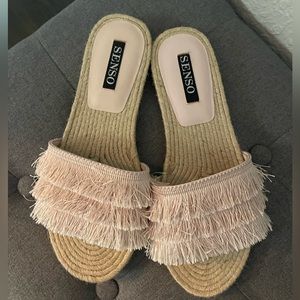 Senso fringe sandal